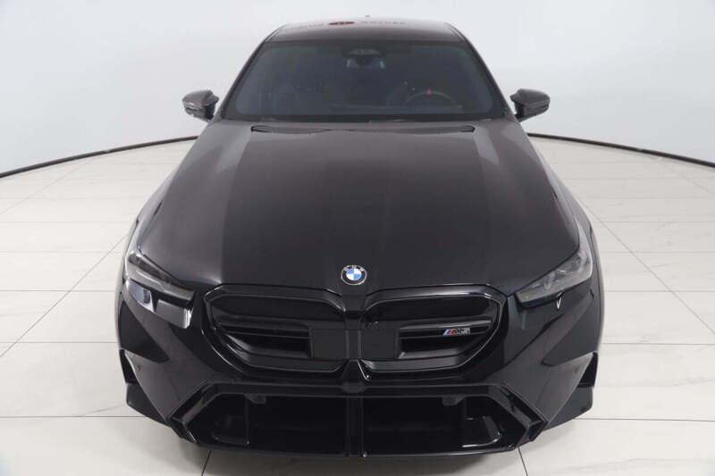 2025 BMW M5