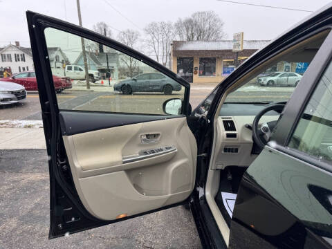 2012 Toyota Prius v Two