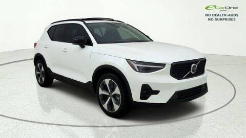 2026 Volvo XC40 B5 Plus