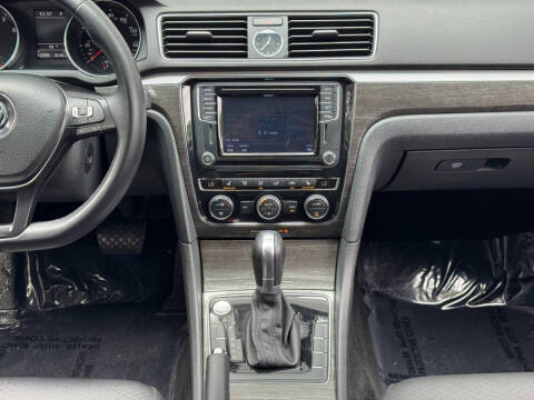 2016 Volkswagen Passat