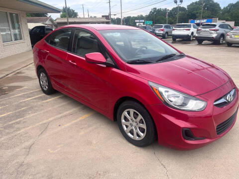 2013 Hyundai Accent GLS