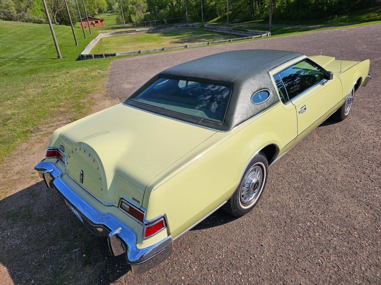 1975 Lincoln Continental 13