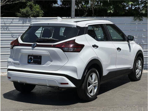 2021 Nissan Kicks S
