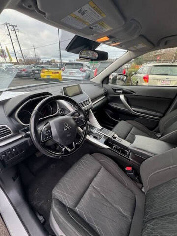 2020 Mitsubishi Eclipse Cross SE