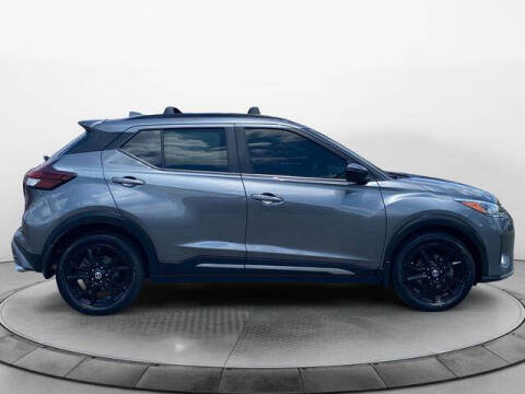 2021 Nissan Kicks SR