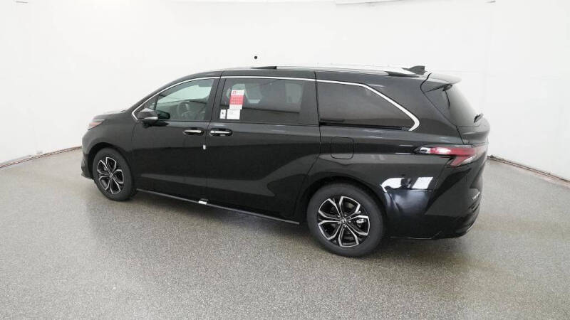 2026 Toyota Sienna Platinum 7-Passenger