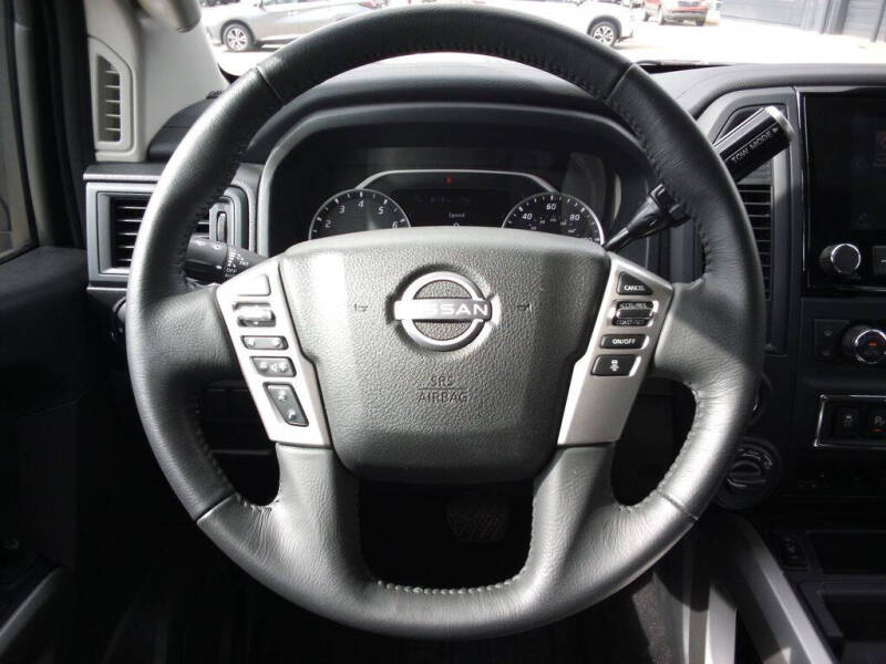 2024 Nissan Titan XD SV