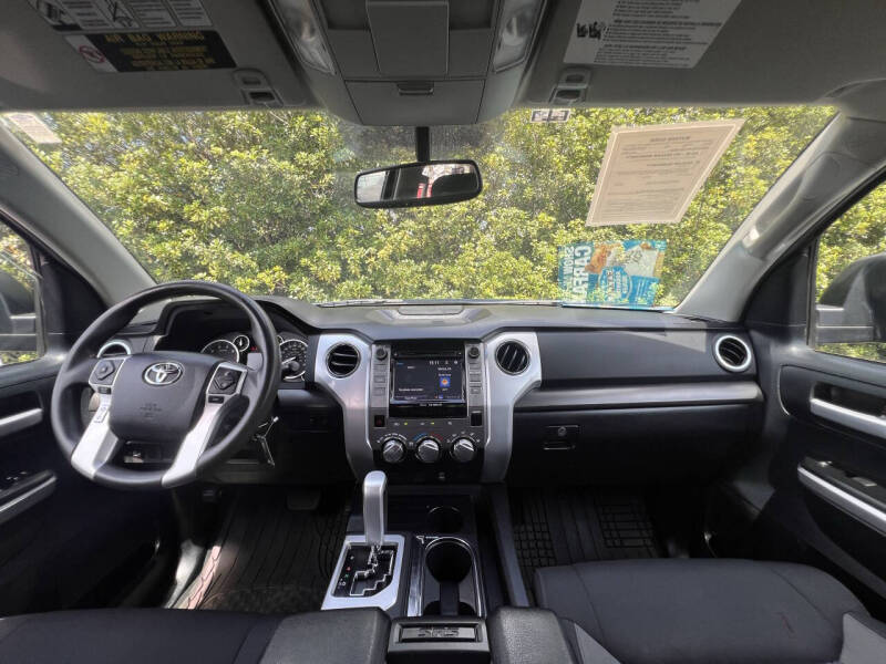 2014 Toyota Tundra SR5