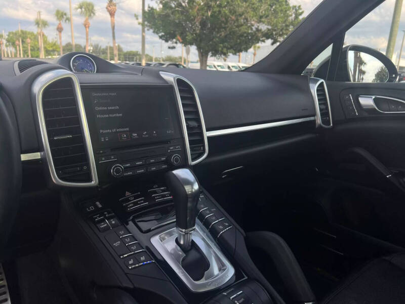 2017 Porsche Cayenne