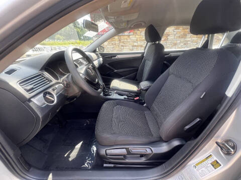 2016 Volkswagen Passat 1.8T S