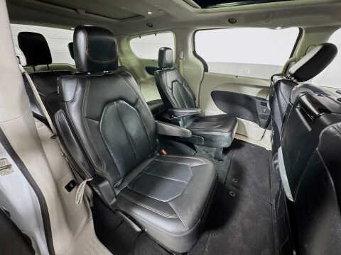 2018 Chrysler Pacifica Touring L Plus