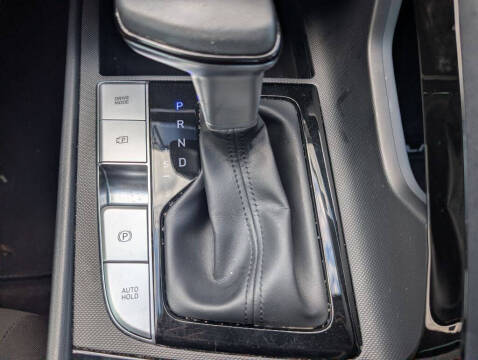 2022 Hyundai Elantra