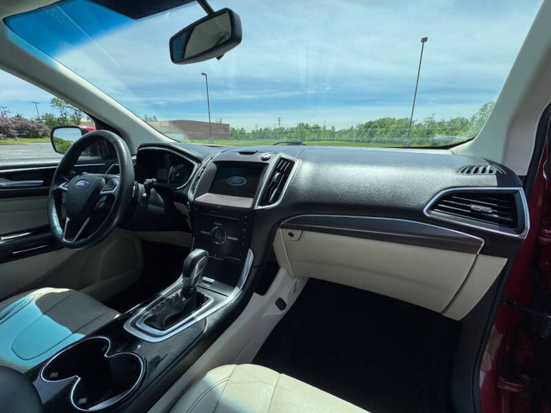 2016 Ford Edge Titanium