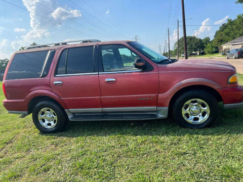 2000 Lincoln Navigator for sale at BSA Used Cars in Pasadena TX