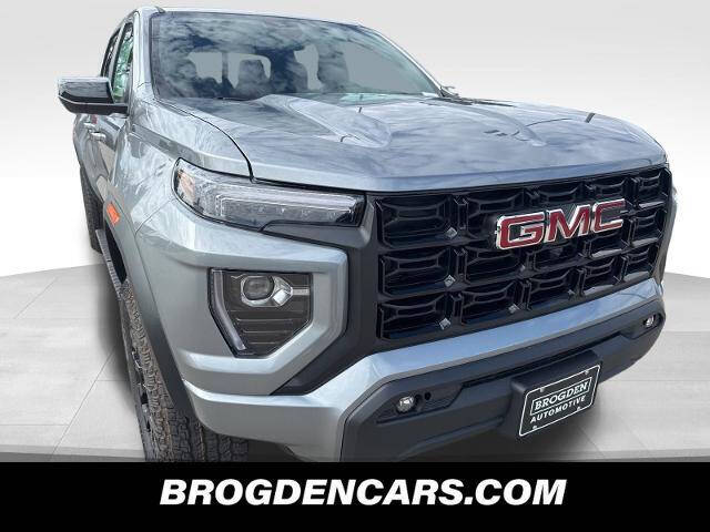 2026 GMC Canyon Elevation's photo