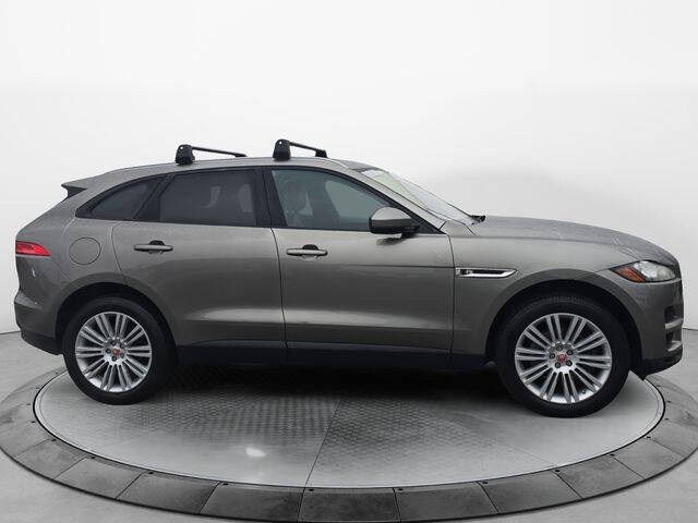 2018 Jaguar F-PACE 25t Premium