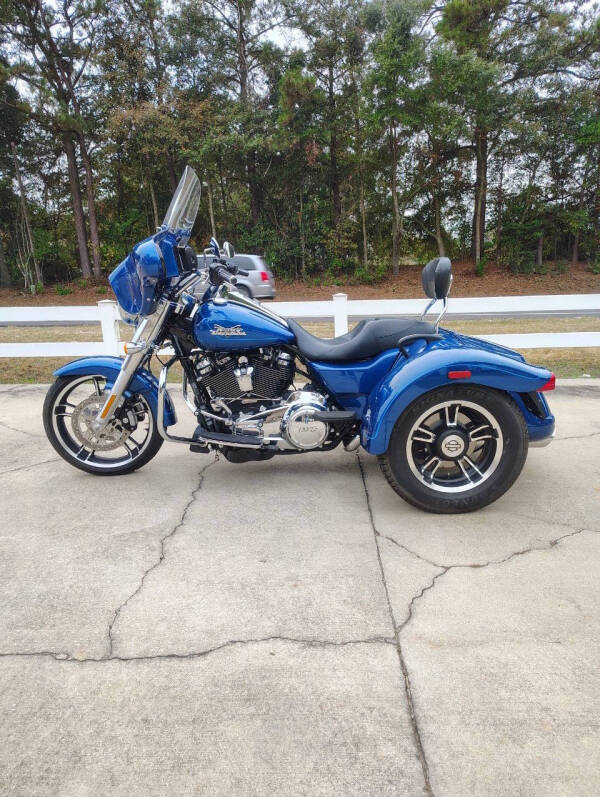 2022 Harley-Davidson Freewheeler