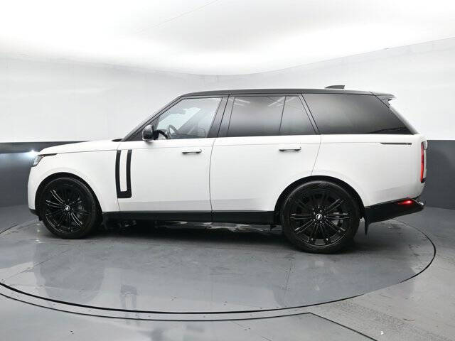 2023 Land Rover Range Rover P400 SE