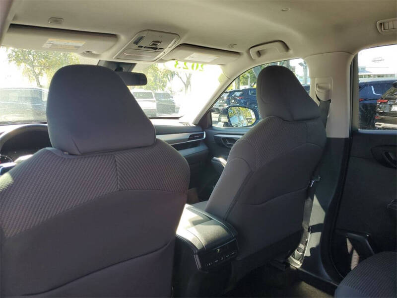 2023 Toyota Highlander Platinum