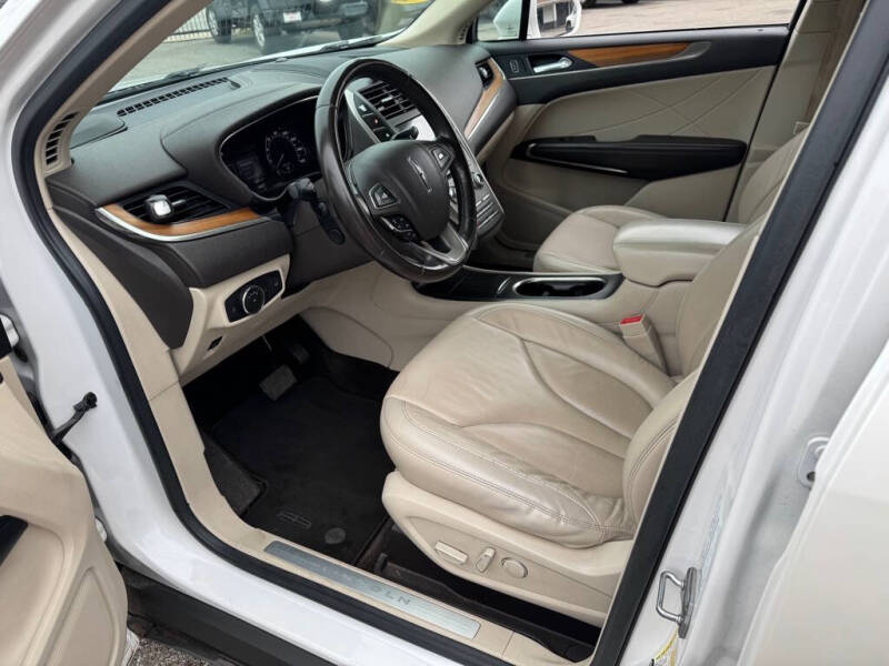 2017 Lincoln MKC Select