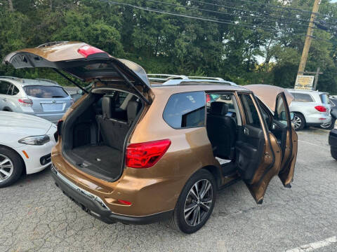 2017 Nissan Pathfinder Platinum