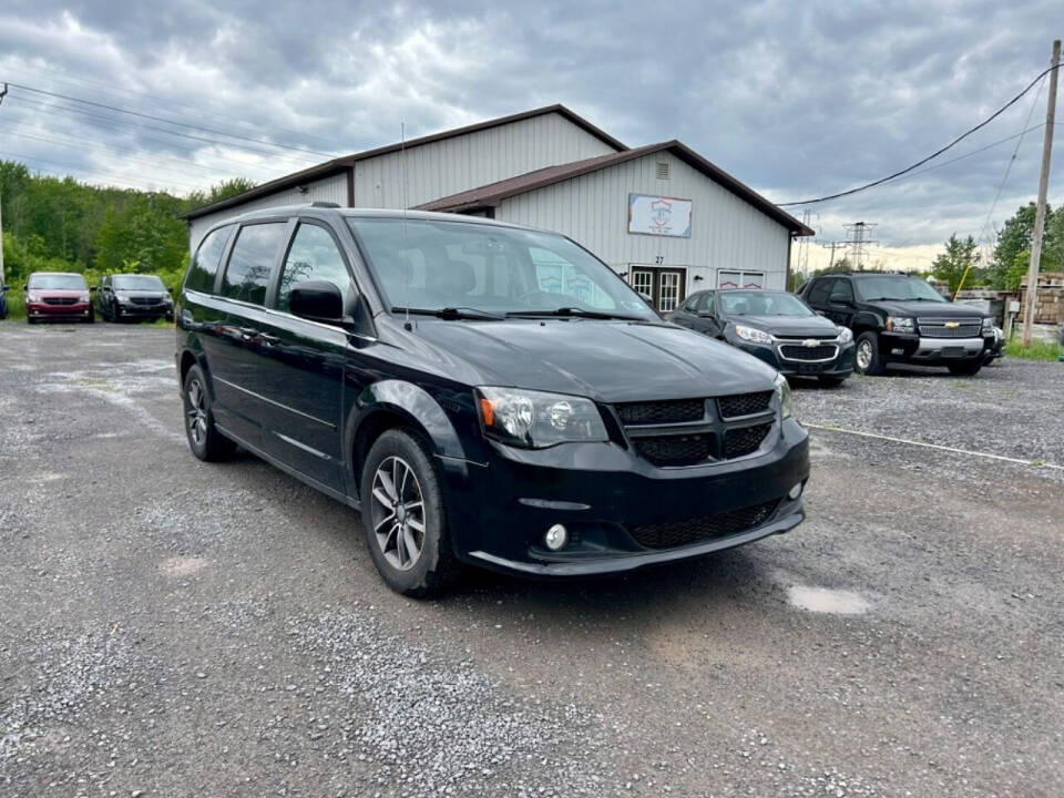 2017 Dodge Grand Caravan for sale at 81 Auto LLC in Central Square , NY