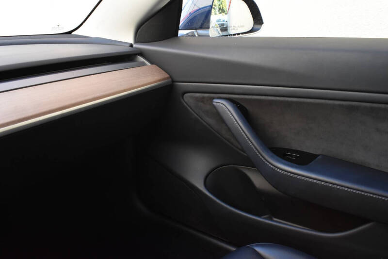 2018 Tesla Model 3 Mid Range