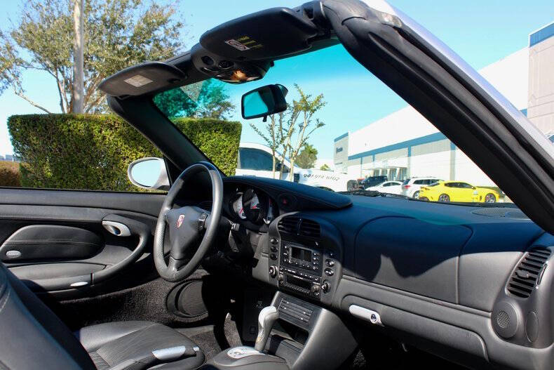 2003 Porsche 911
