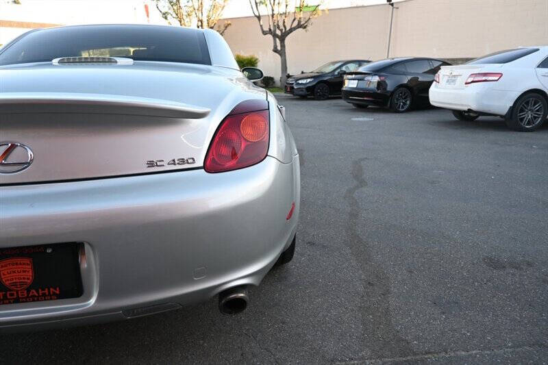 2003 Lexus SC 430