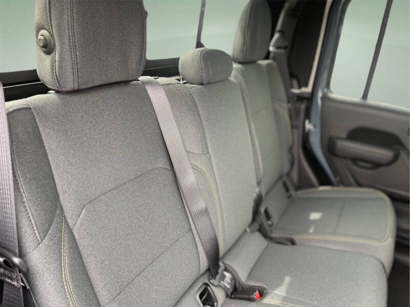 2025 Jeep Gladiator Willys