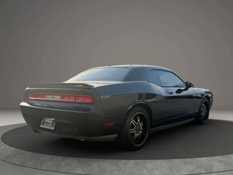 2010 Dodge Challenger SRT8