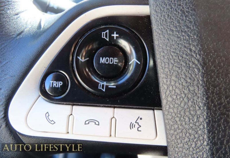 2018 Toyota Prius Three