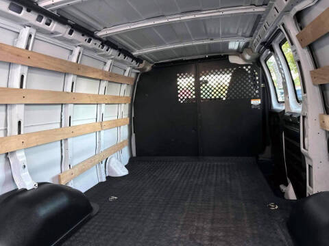 2023 GMC Savana 2500