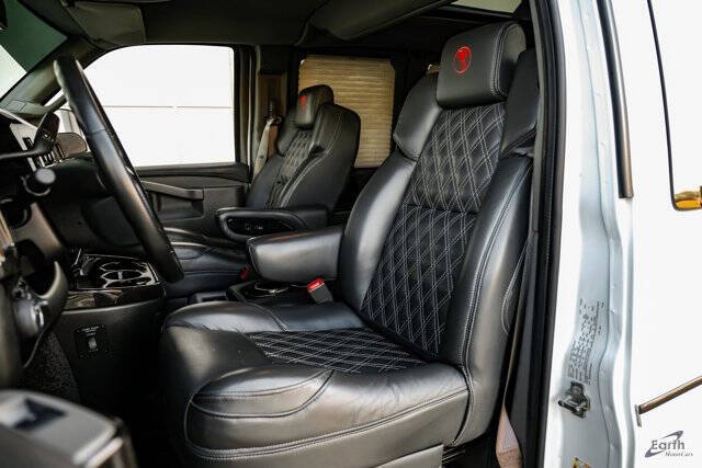 2023 Chevrolet Express 2500