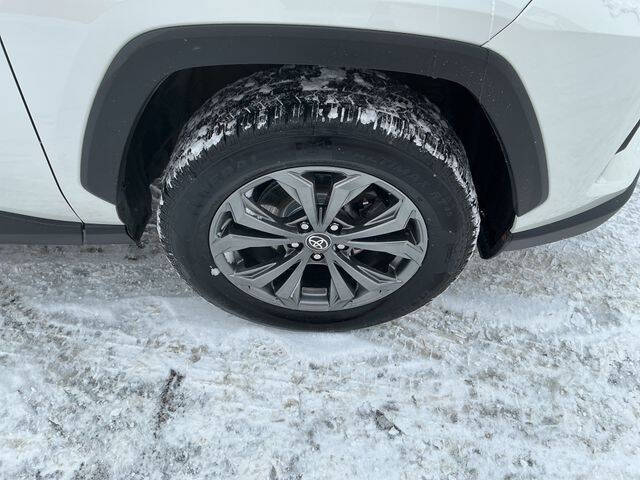 2022 Toyota RAV4 Hybrid XLE Premium