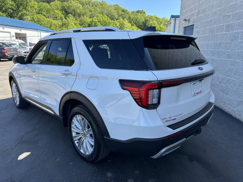 2025 Ford Explorer Platinum
