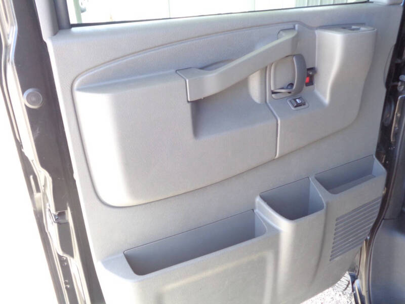 2018 Chevrolet Express LS 2500