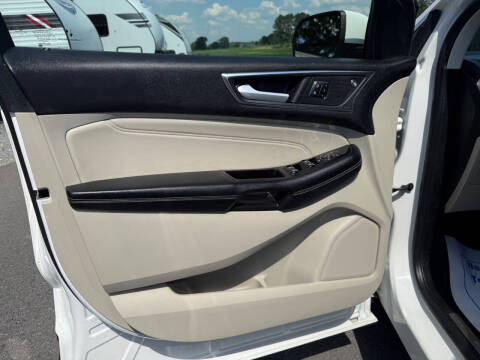2020 Ford Edge Titanium