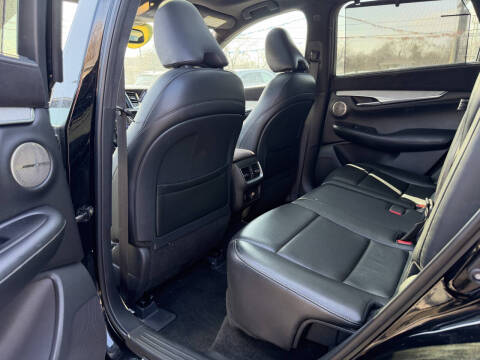 2019 Infiniti QX50 Essential