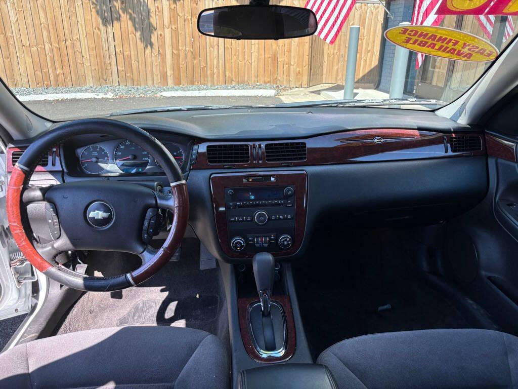 2010 Chevrolet Impala for sale at Michael Johnson @ Allens Auto Sales Hopkinsville in Hopkinsville, KY