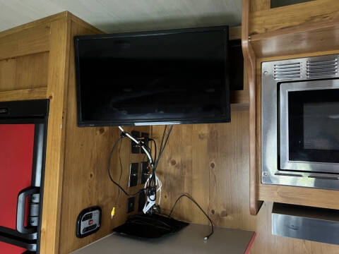 2018 Gulf Stream Coach, Inc 19RBS