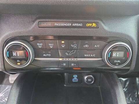 2021 Ford Escape Hybrid SE