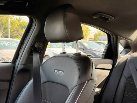 2022 Kia Forte GT Line