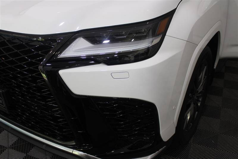 2025 Lexus LX 700h F SPORT Handling