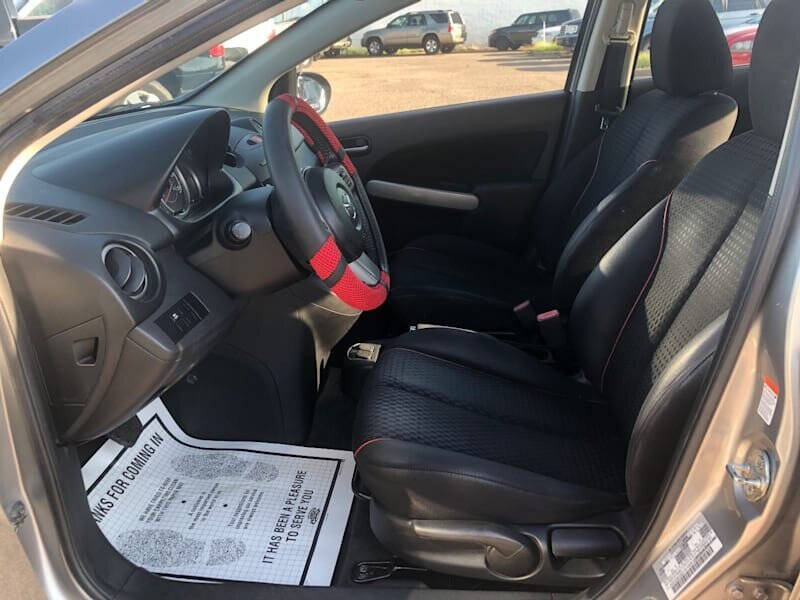 2011 Mazda MAZDA2 Touring