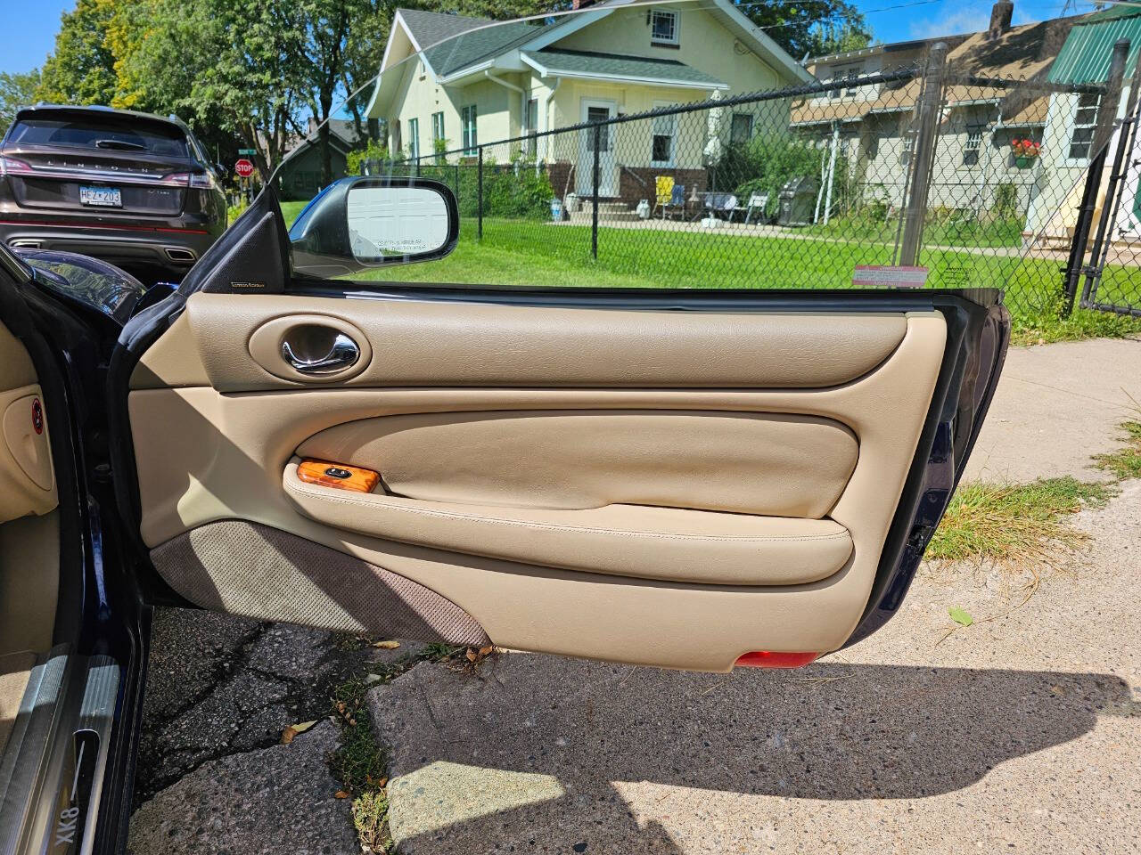 1998 Jaguar XK-Series 110