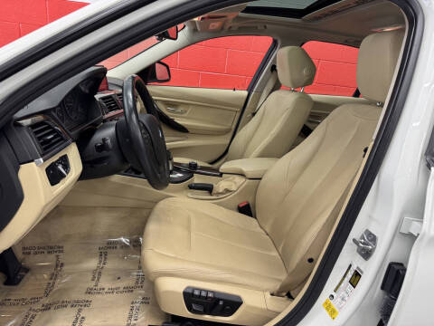 2015 BMW 3 Series 320i