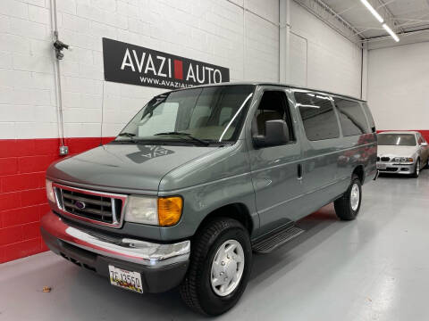 2006 Ford E-Series Wagon for sale at AVAZI AUTO GROUP LLC in Gaithersburg MD