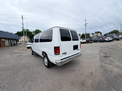 2012 Ford E-Series E-350 SD XLT