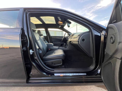 2014 Chrysler 300 C John Varvatos Limited Edition